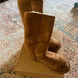 Boots with Shearling Lining